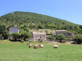 le mas de leoux, renta vacacional en Villeperdrix