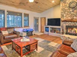 3 Mi to Golf Course Show Low Escape with Fire Pit
