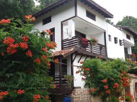 Villa Nasco, hotel in zona Aladzha Monastery, Golden Sands