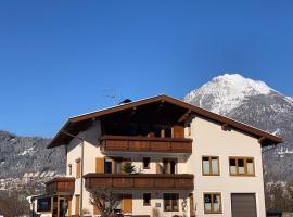 Gästehaus Hechenblaikner, guest house in Maurach