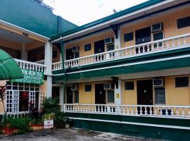 RedDoorz @ Eros Travellers Pensione, hotel en Iloilo