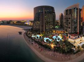 Khalidiya Palace Rayhaan by Rotana, Abu Dhabi, beach hotel in Abu Dhabi