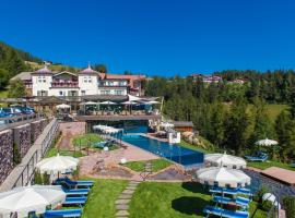 Hotel Albion Mountain Spa Resort Dolomites, hotell i Ortisei