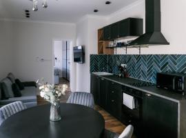 B15-Blue Lagoon, hotel familiar en Győr