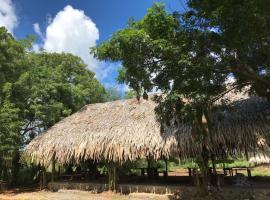Mallara RestSafari (Cabana & Family Restaurant), camping in Malasnegalewewa