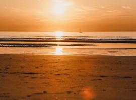 relax @the beach, rannamajutus sihtkohas De Haan