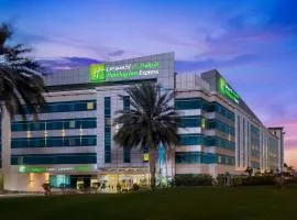 Holiday Inn Express Dubai Airport by IHG, hotel in Dubai