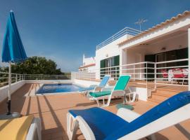 Casa da Alcaria by Portucasa, cottage in Altura