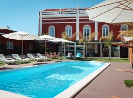 Salmanha Residence, מלון עם בריכה בפיגואיירה דה פוז