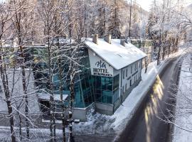 Hotel Murowanica – hotel w pobliżu miejsca Wyciąg narciarski Pardałówka w Zakopanem