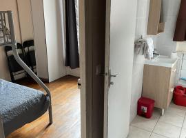 RENT APPART - Colombes, hotell i Colombes