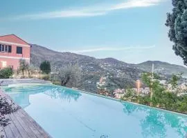 Recco apartment with view and pool