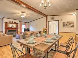 Family Apartment with Fireplace and Front Porch!