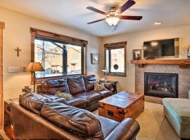 Central Fraser Condo 8 Mi to Winter Park Ski!, hotel v destinaci Fraser