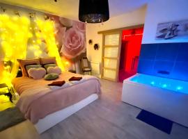 COSY & SPA Appartement Luxe JACUZZI SAUNA Suite Cristal, hotel in Avignon