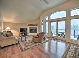 Lakefront Retreat with Balcony, Fireplace, Views!, hotel cu parcare din Bolton Landing