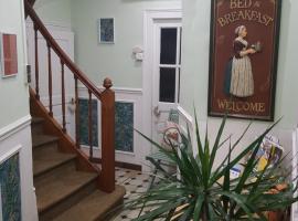 Maison de Berry Bed & Breakfast, ξενοδοχείο σε Villedieu-les-Poeles