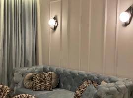 Family & Business Sauna Tężnia Apartments No14 Leśny nad Zalewem Cedzyna - 1 Bedroom with Private Sauna, Bath with Hydromassage , Terrace, Parking, Catering Options, hotel em Kielce