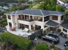 Harbour Lodge