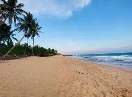 Little Pumpkin Cabanas & seafood restaurant