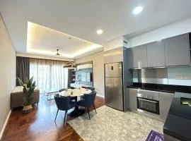 CHARMING & COZY PREMIER SUITES @ VISTA RESIDENCE