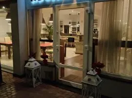Pensjonat Plażowy Boss z Restauracją 50 metrów od Morza