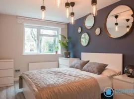 Finchley Contemporary 2 Bed Apartment + Parking