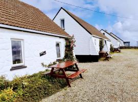 Doonbeg Holiday Cottages, hotell i Doonbeg