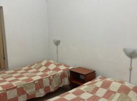 Hostal Max’s โรงแรมในCocachacra