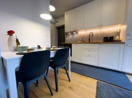 URBAN APARTMENTS STUDIO No 3A, FREE PRIVATE PARKING, Self CHECK-IN, hotel en Chorzów