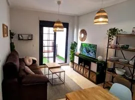 Apartamento con Piscina Terraza y Parking