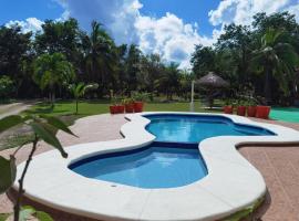 Paradise Ranch, hotell i Cozumel