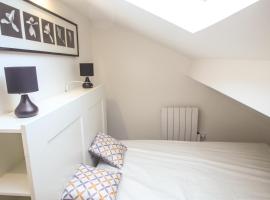 Maisonnette, hotel in Flins-sur-Seine