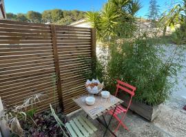 Studio vallon d'Azur à Carqueiranne, apartamento em Carqueiranne