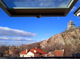 Cloud 6 -Top Center,360° view,Free private parking, viešbutis Plovdive, netoliese – Roman Theatre Plovdiv