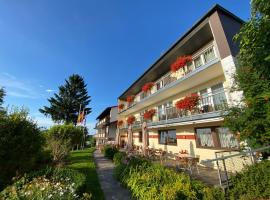 Marias Pension, hotel with parking in Falkenstein