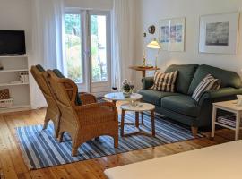 Haus Hygge, hotel with parking in Holm