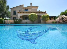 HL 007 Holiday rentals 4 Bedrooms 4 Bathroom villa with private pool，弗安特阿拉莫的度假屋