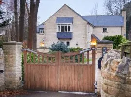 Bridge House Apartment. Luxury and cosy self contained apartment.