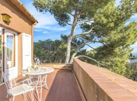 Est Benet - Calella de Palafrugell, hotel v destinaci Calella de Palafrugell