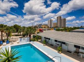 !!Coral Sands 1 Bedroom Stunner!!: West Palm Beach şehrinde bir otel