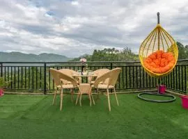 Kasauli Vibes I Serviced Apt I Open Air Lawn & Rooftop I Bonfire I By Exotic Stays