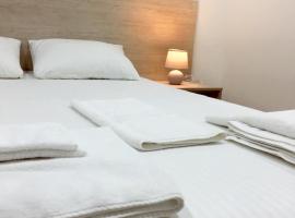 Мини-Отель Белый Квадрат, готель у Києві