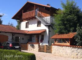 BESTE ZEIT Ferienwohnung, casa per le vacanze a Grassau