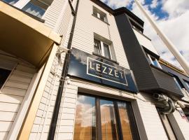 Lezzet Hotel & Turkish Restaurant、ワルシャワ、ヴィラヌフのホテル