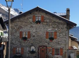 Casa all’antica fontana, hotel near Tappeto Cjalcenal, Sùtrio