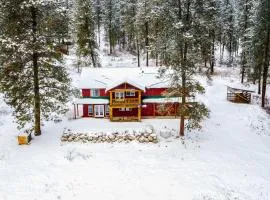 Kettle Falls Home with River Valley Mtn Views!