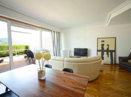 Go Donosti Villa Berio, vacation home in San Sebastián