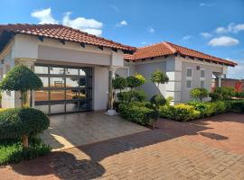 Kingdoms Place Guesthouse, Hotel in Ga-Luka