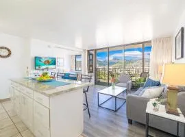 Waikiki Escapade Mountain Views Condo, Steps to Beach with Parking Perk